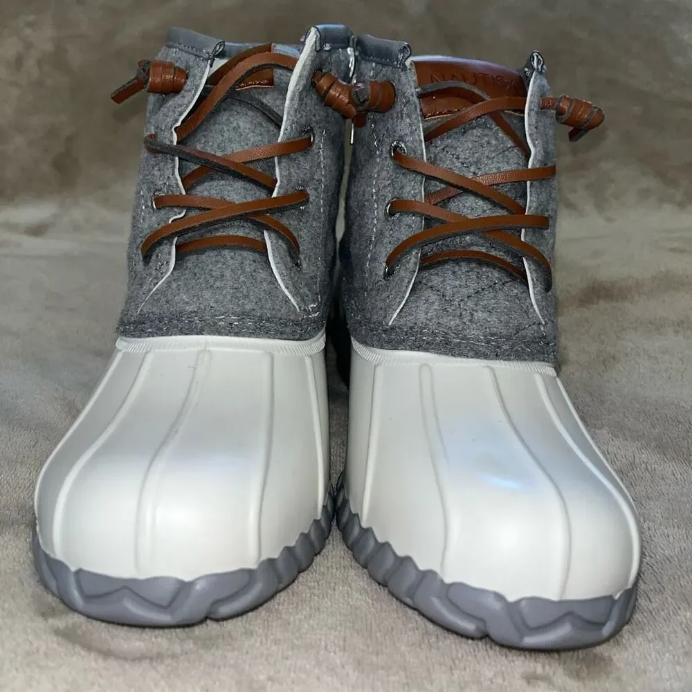 Nautica Womens Size 6 Wooley‎ Quilted Lace Up Fleece Lined Boots Gray White